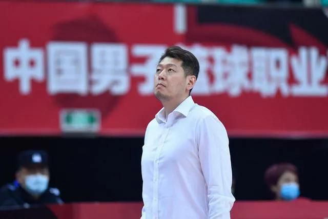 “巴雷内切亚是一位真正的组织核心，他的能力很强，在他的年龄段球员里属于意甲联赛中的凤毛麟角。
